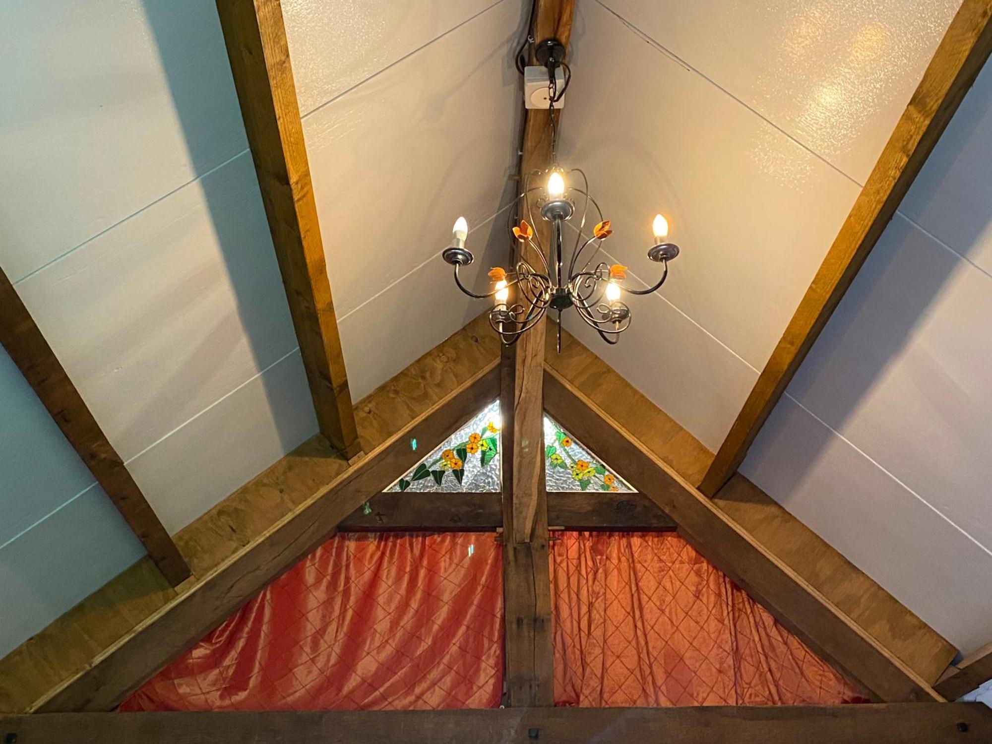 Spacious, Rustic Studio Space For 2 Persons Saint-Cyr-du-Bailleul エクステリア 写真