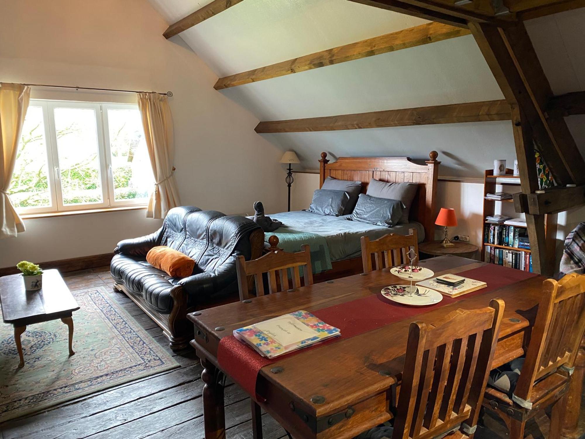 Spacious, Rustic Studio Space For 2 Persons Saint-Cyr-du-Bailleul エクステリア 写真